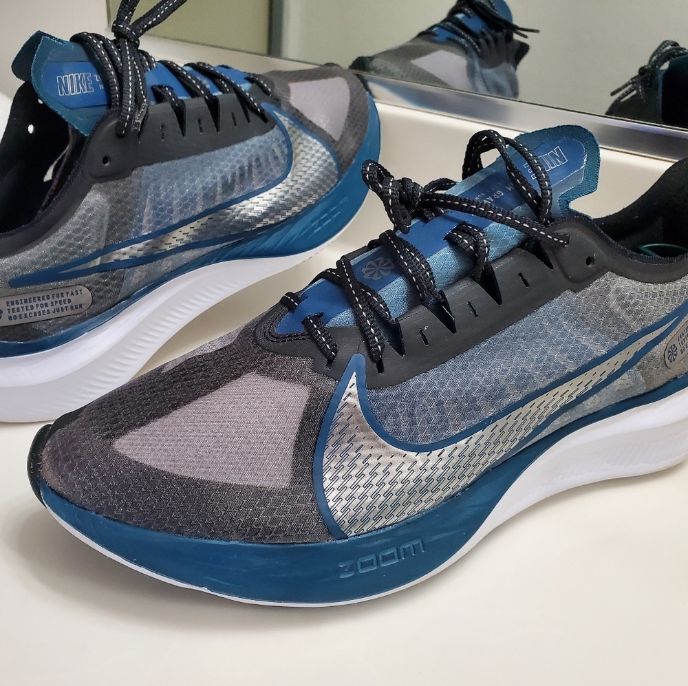 Nike Zoom Gravity Off Noir Metallic